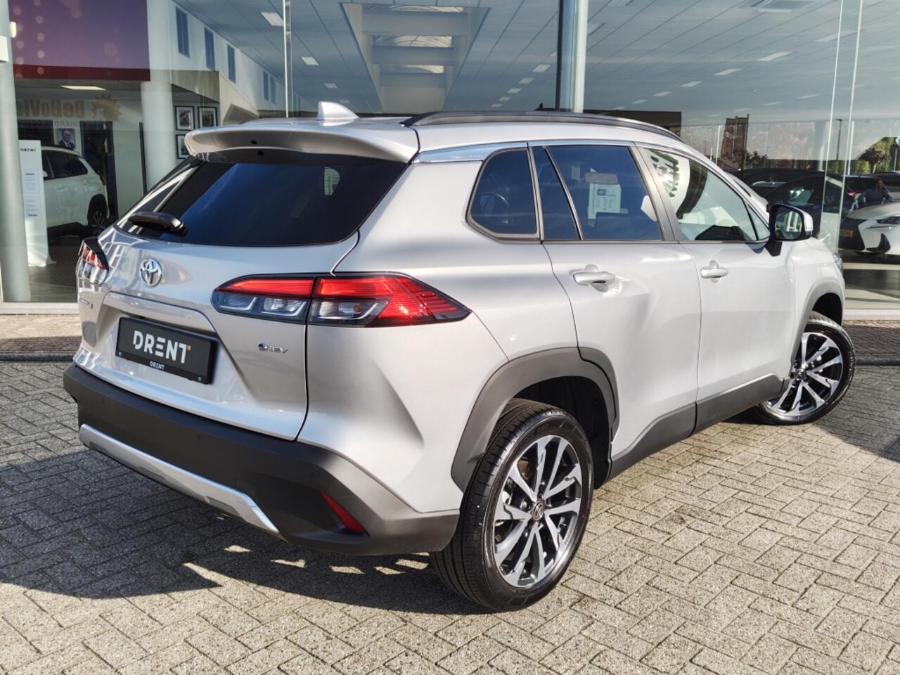 Toyota COROLLA Cross Hybrid 140 Style | Sensoren v/a | El. Achterklep | Stoel- & Stuu