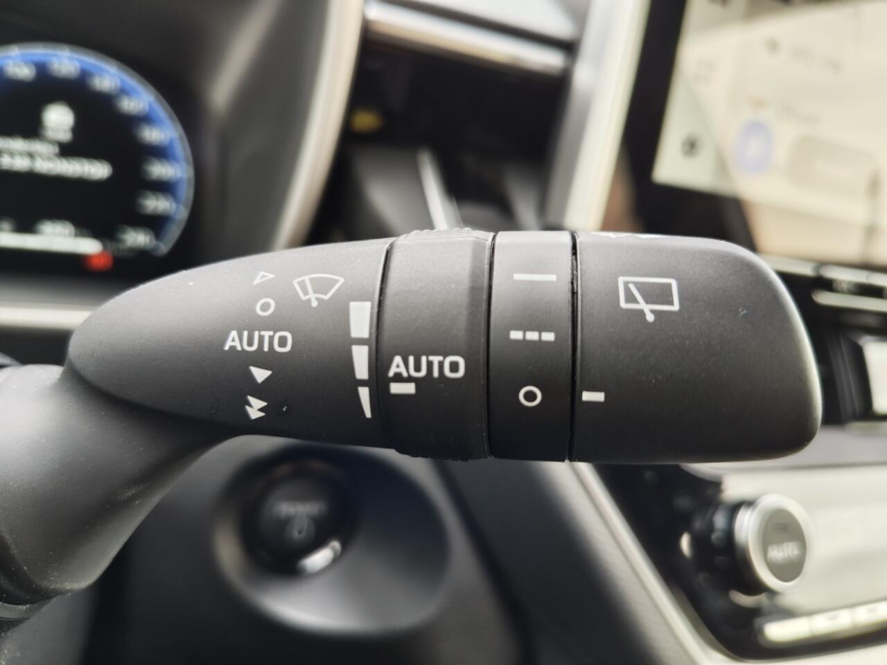 Toyota COROLLA Cross Hybrid 140 Style | Sensoren v/a | El. Achterklep | Stoel- & Stuu