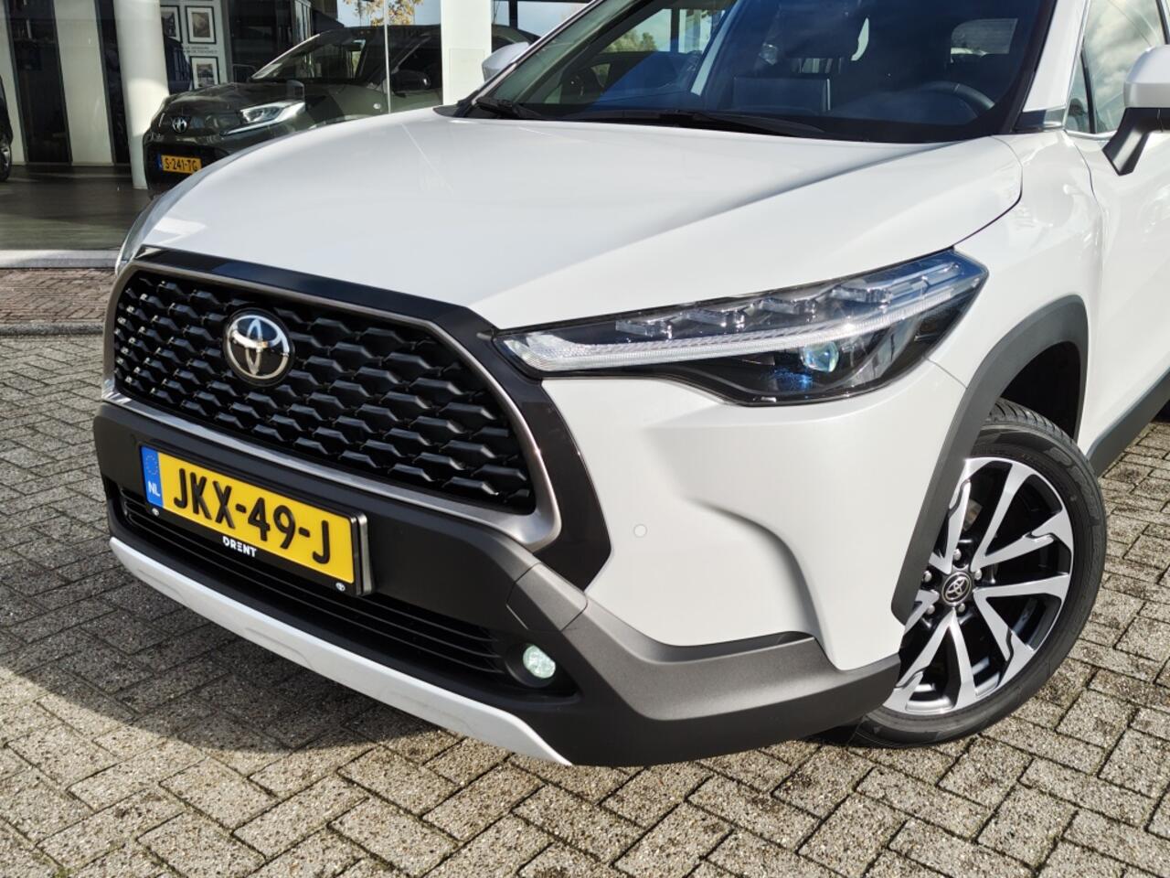 Toyota COROLLA Cross Hybrid 140 Style | Sensoren v/a | El. Achterklep | Stoel- & Stuu