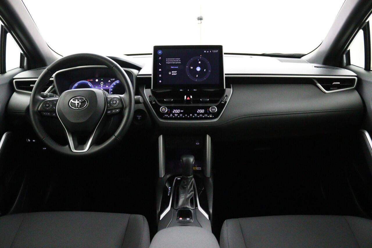 Toyota COROLLA Cross Hybrid 140 Style | Navigatie | Led Verlichting | Keyless Entry | Elektrisch bedienbare Achterklep |