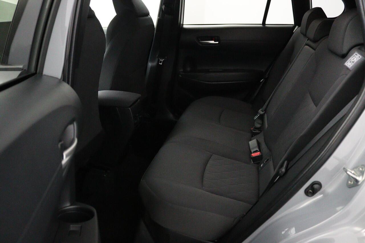 Toyota COROLLA Cross Hybrid 140 Style | Navigatie | Led Verlichting | Keyless Entry | Elektrisch bedienbare Achterklep |