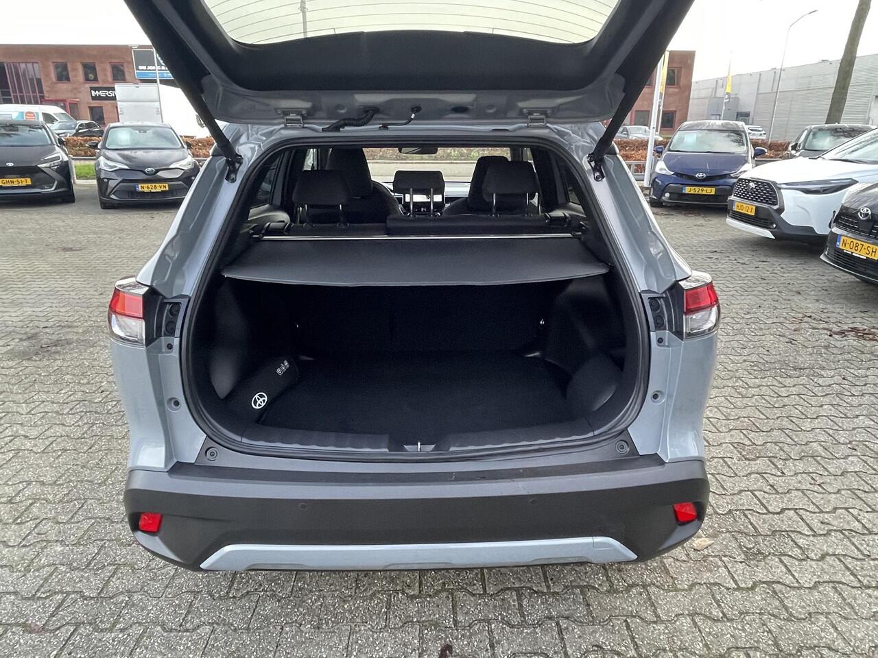 Toyota COROLLA Cross Hybrid 200 Style