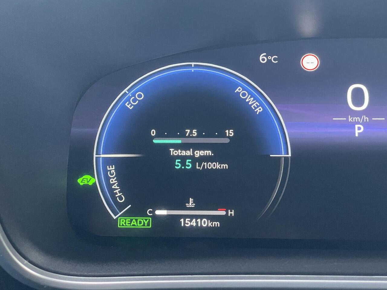 Toyota COROLLA Cross Hybrid 200 Style