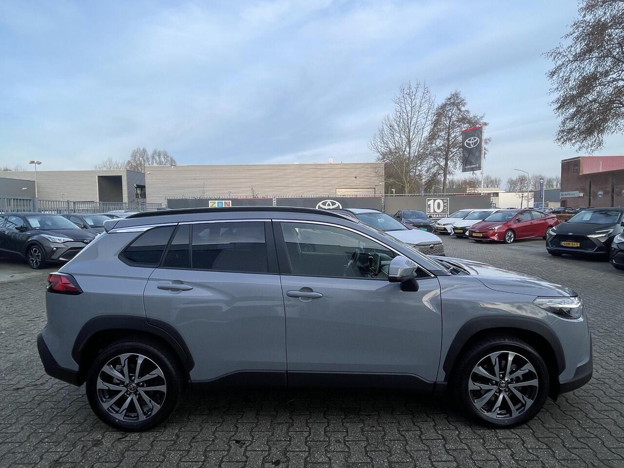 Toyota COROLLA Cross Hybrid 200 Style