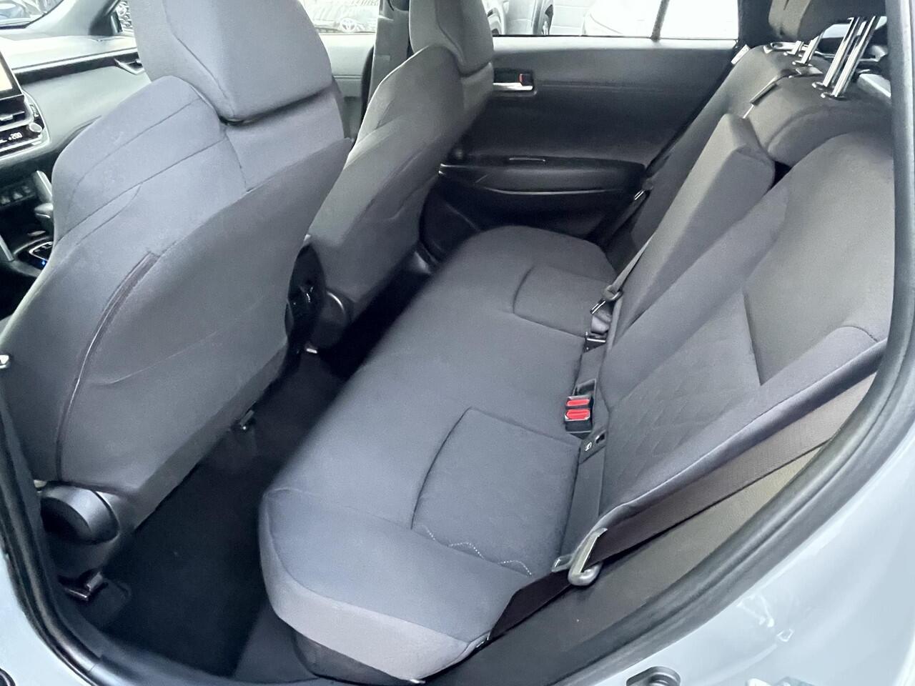 Toyota COROLLA Cross Hybrid 200 Style