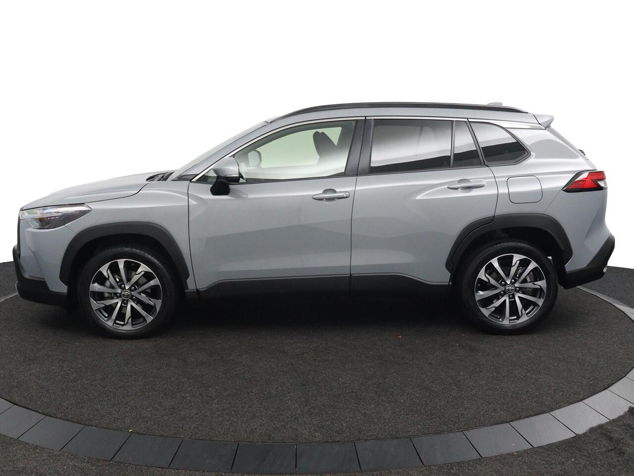 Toyota COROLLA Cross Hybrid 140 Dynamic | Grootscherm Navigatie | Keyless Entry | 10 Jaar Garantie |