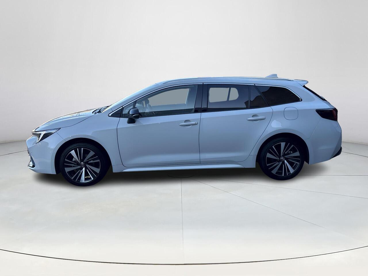 Toyota COROLLA Touring Sports Hybrid 140 Dynamic **STOELVERWARMING/ KEYLESS/ PARKEERSENSOREN/ LENDENSTEUN**