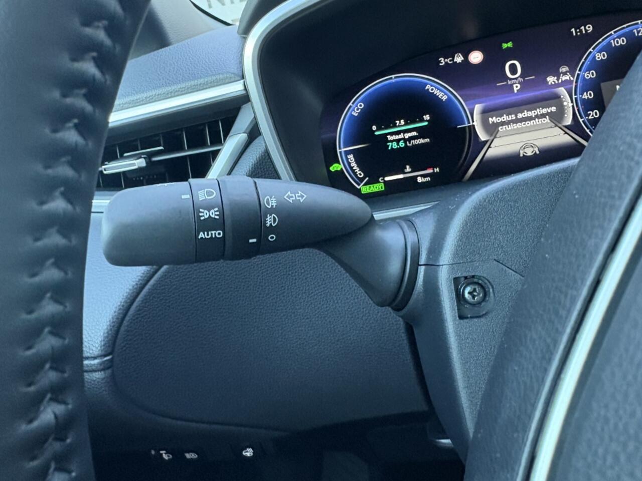 Toyota COROLLA Cross Hybrid 180 Dynamic | Stuur+ Stoelverwarming | Blindspot |