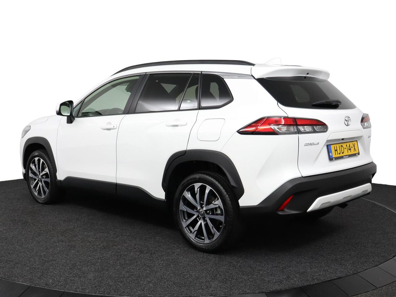 Toyota COROLLA Cross Hybrid 140 Style | Elektrisch Bedienbare Kofferklep | Dodehoek Detectie | Draadloze Telefoonlader |