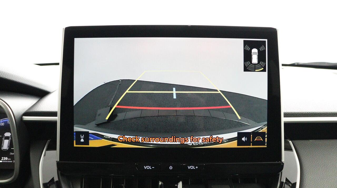 Toyota COROLLA Cross Hybrid 140 Style | Elektrisch Bedienbare Kofferklep | Dodehoek Detectie | Draadloze Telefoonlader |