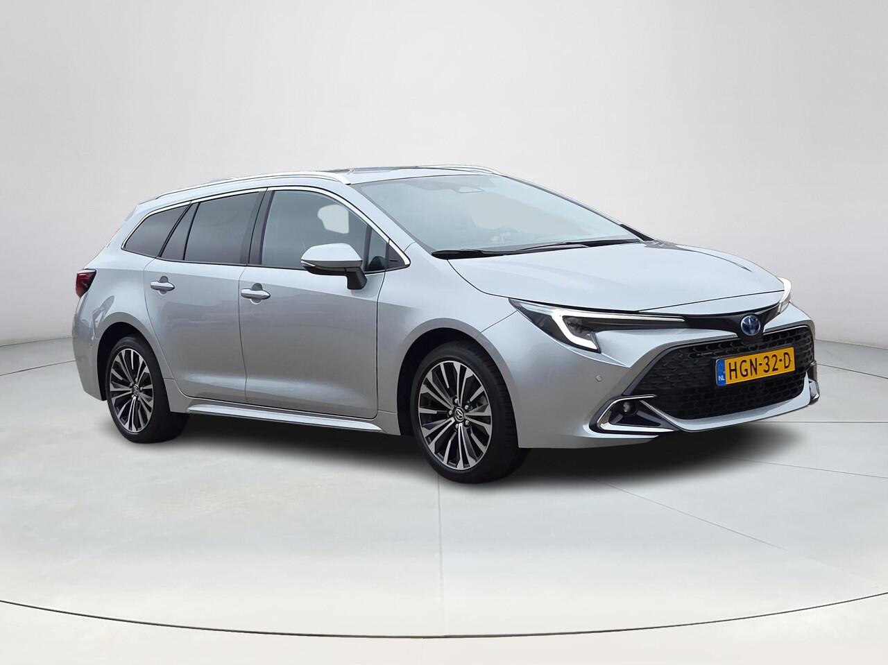 Toyota COROLLA Touring Sports Hybrid 140 Dynamic | Apple CarPlay | Parkeersensoren | NL Auto | Rijklaarprijs incl. garantie |
