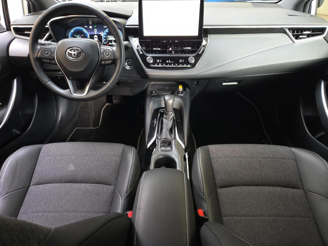 Toyota COROLLA Touring Sports Hybrid 140 Dynamic | Apple CarPlay | Parkeersensoren | NL Auto | Rijklaarprijs incl. garantie |