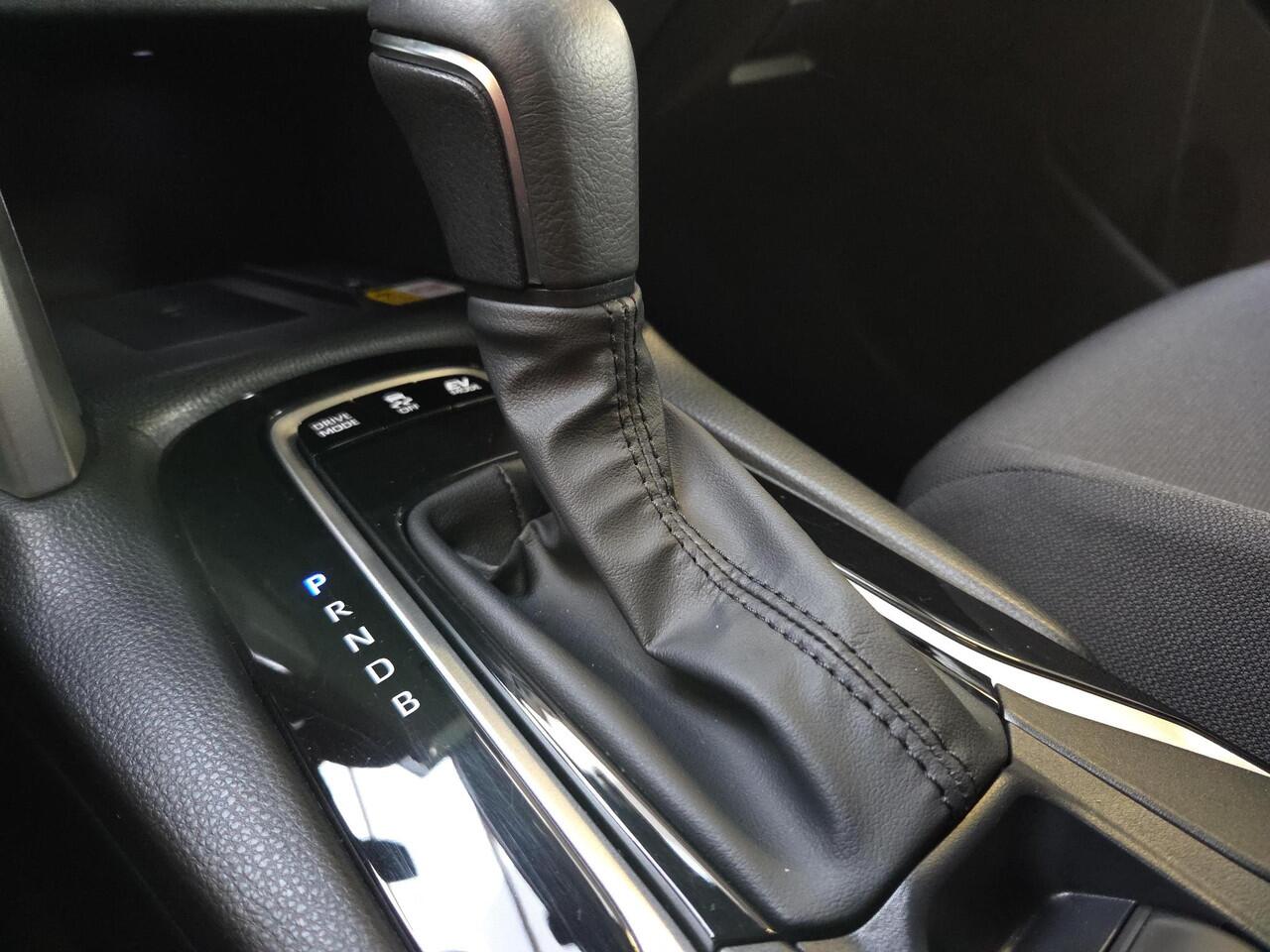 Toyota COROLLA Cross Hybrid 140 Style | NL Auto | Apple CarPlay | Blindspot | Rijklaar incl. garantie |