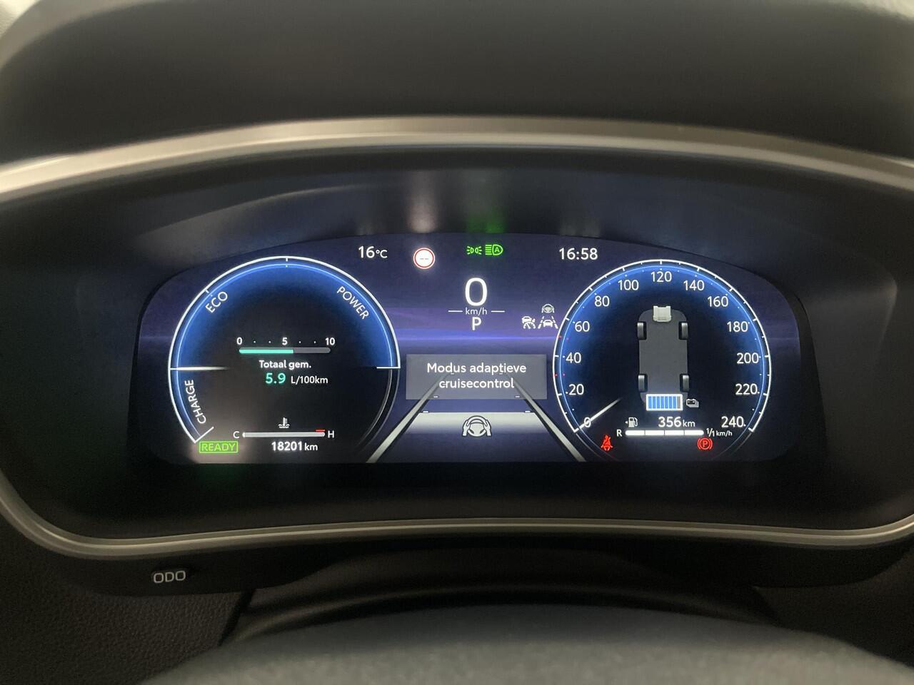 Toyota COROLLA Cross Hybrid 140 Style