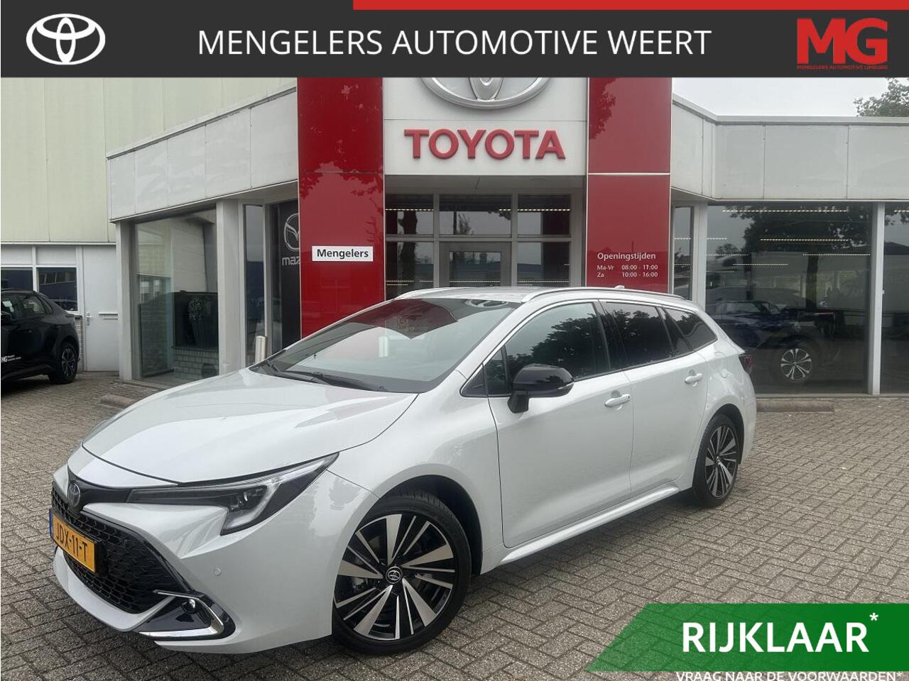 Toyota COROLLA TS Hybrid 140 Dynamic | Apple Carplay | Privacy glass | Stoelverwarming| Parkeersensoren voor en achter