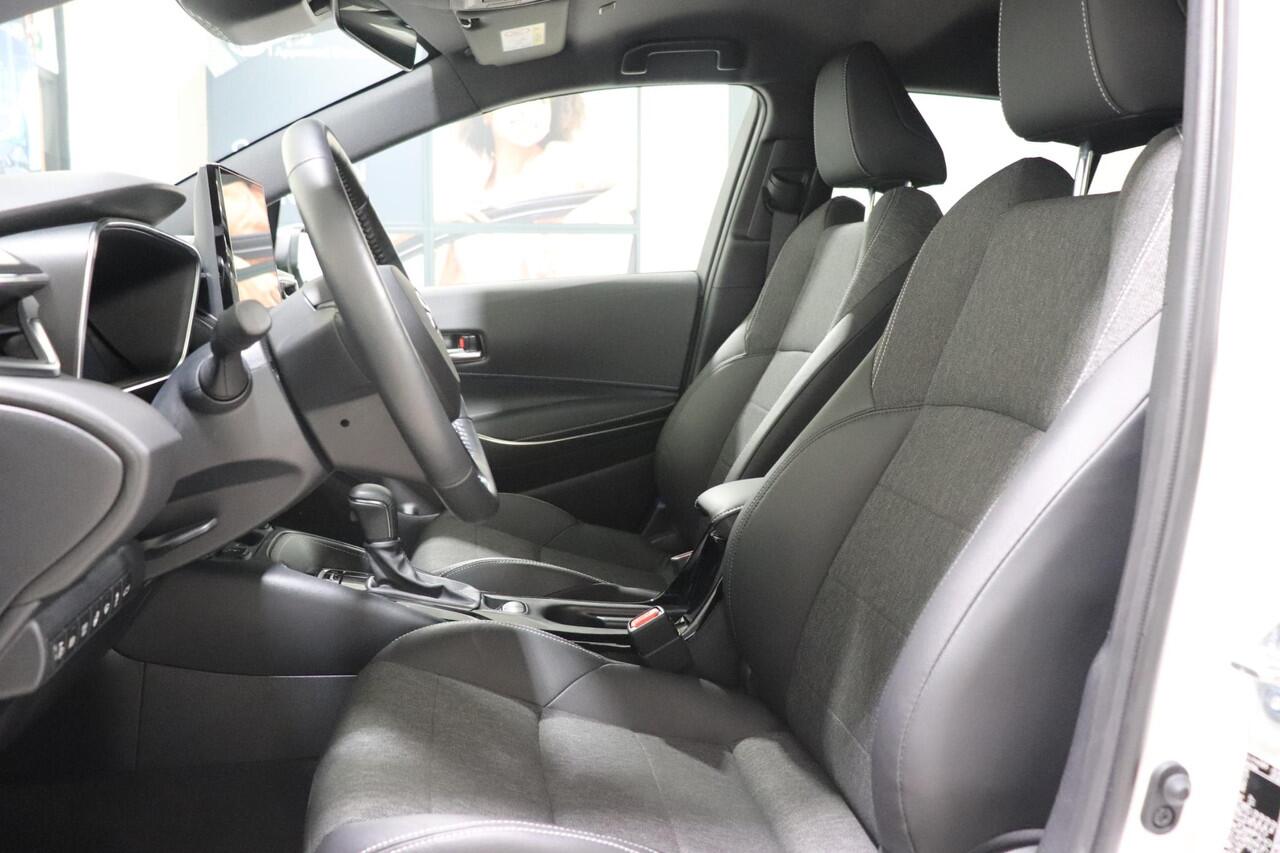 Toyota COROLLA Touring Sports 1.8 Hybrid First Edition, Stoel & Stuurverwarming, Keyless, Elec. Achterklep, Sensoren!