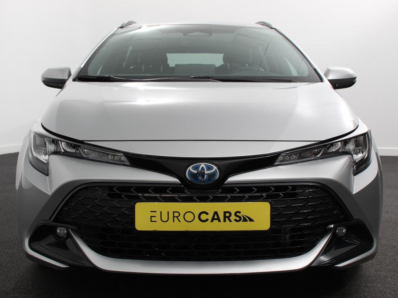 Toyota COROLLA Touring Sports Automaat Hybrid 140 Active | Navigatie | Apple Carplay/Android Auto | Climate Control | Cruise Control Adaptive | 17"Lichtmetalen velgen | Camera