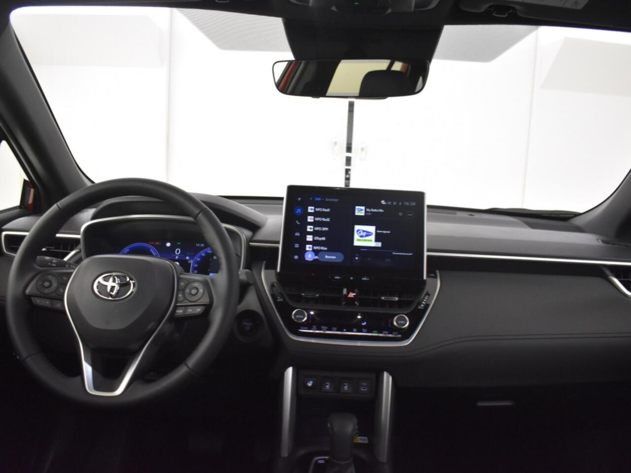 Toyota COROLLA Cross Hybrid 140 Style Edition | Electr. Achterklep | BSM | PDC |