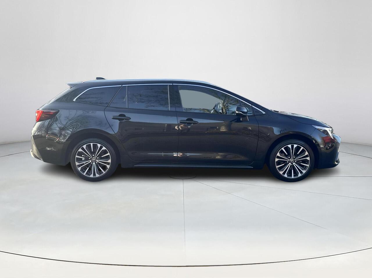 Toyota COROLLA Touring Sports Hybrid 140 Dynamic | 06-10141018 Voor meer informatie