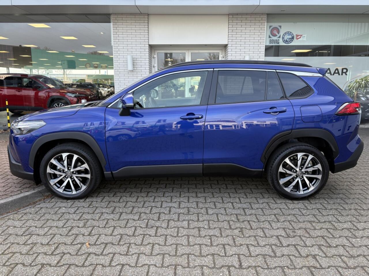 Toyota COROLLA Cross Hybrid 140 Style | Sensoren V/A | Blindspot | El. achterklep |