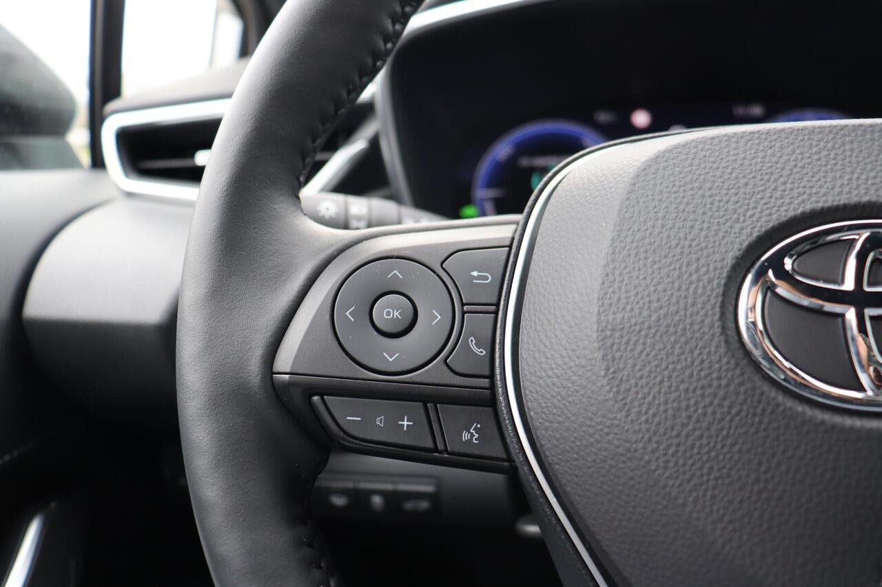 Toyota COROLLA Touring Sports Hybrid 140 Dynamic Limited, Stuurverwarming Parkeersensoren