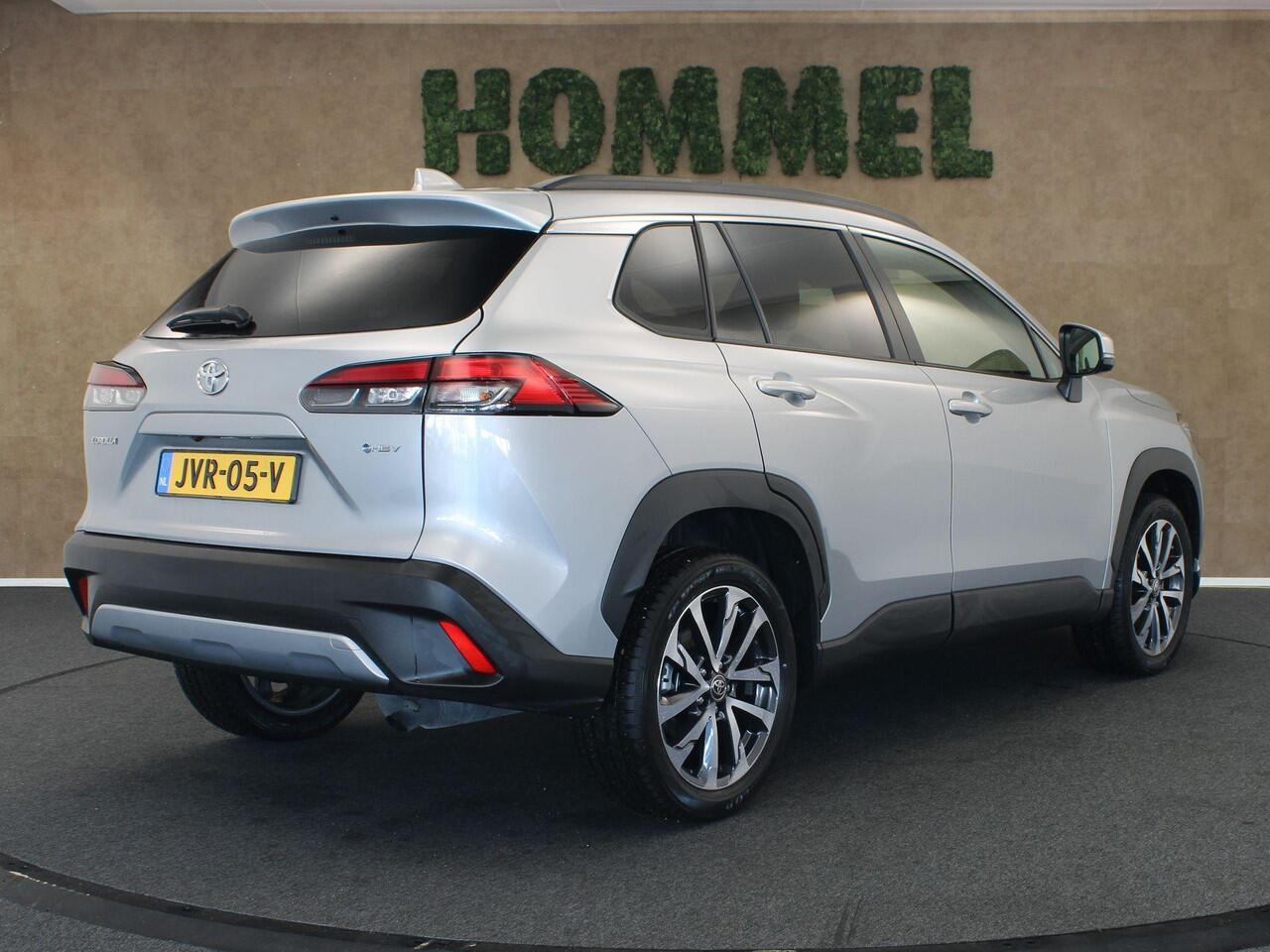 Toyota COROLLA Cross Hybrid 140 Dynamic - ELEKTRISCHE ACHTERKLEP - CLIMATE CONTROL - CRUISE CONTROL ADAPTIEF - APPLE CARPLAY/ANDROID AUTO - BLUETOOTH TELEFOONVOORBEREIDING - KEYLESS START - NAVIGATIESYSTEEM FULL-MAP - LED KOPLAMPEN