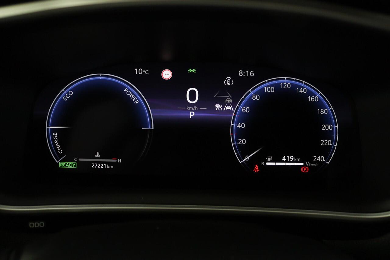 Toyota COROLLA Cross Hybrid 140 Style | Electrische achterklep | Dode hoek sensor | Parkeersensoren |