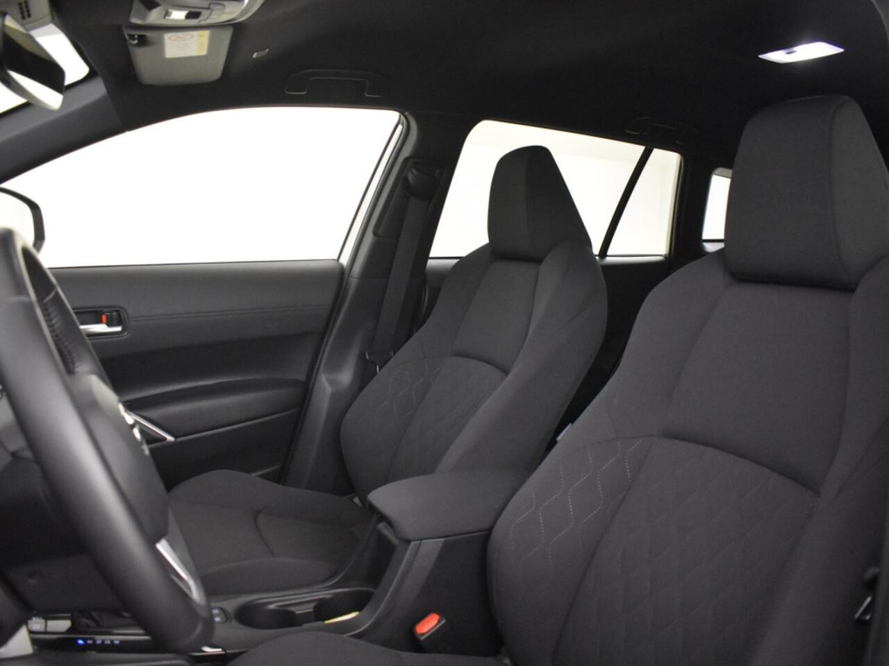 Toyota COROLLA Cross Hybrid 140 Team D | Elektrische achterkl. | Adapt. cruise |