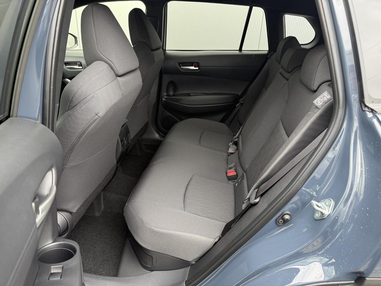 Toyota COROLLA Cross Hybrid 140 Dynamic **NIEUWE AUTO/ MODELJAAR 2025**