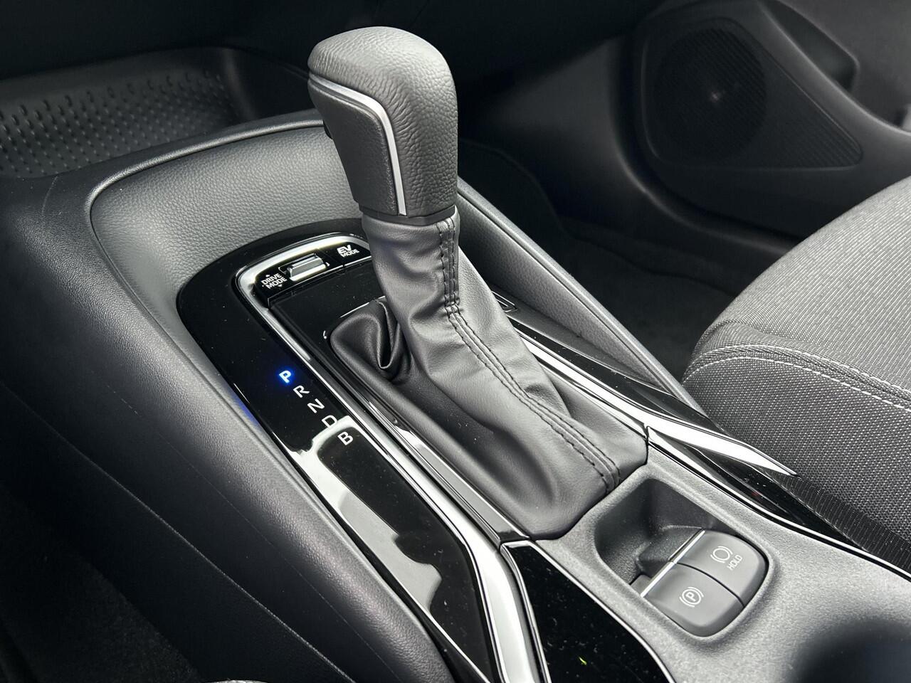 Toyota COROLLA Touring Sports Hybrid 140 Active | Nieuwe auto | Direct uit voorraad leverbaar |