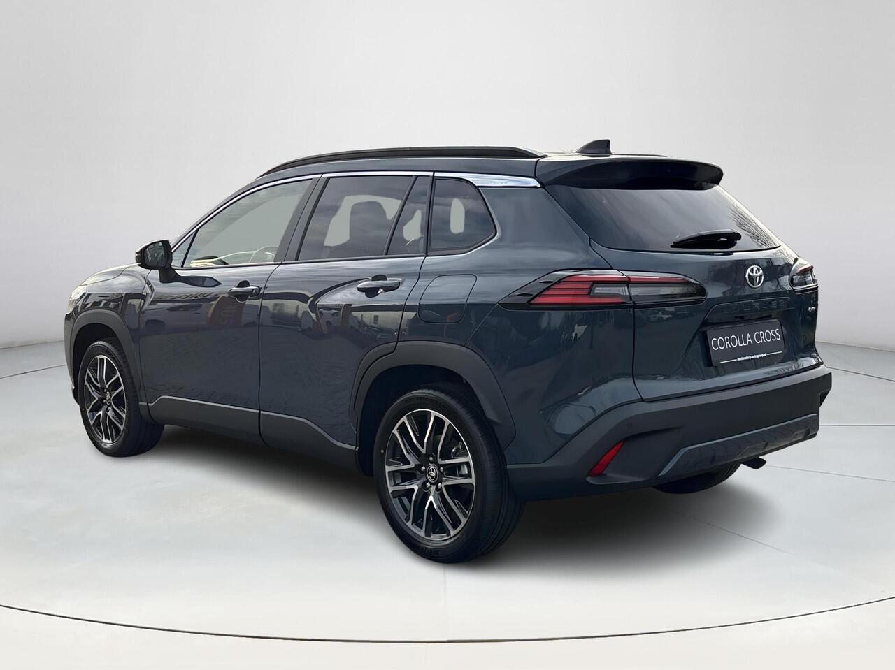 Toyota COROLLA Cross Hybrid 140 Dynamic | Uit voorraad leverbaar | ¤ 1.500 extra inruilwaarde |