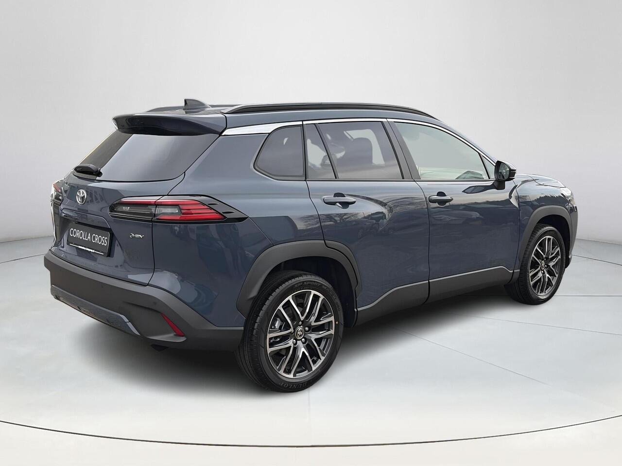Toyota COROLLA Cross Hybrid 140 Dynamic Panorama