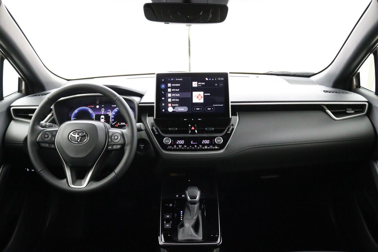 Toyota COROLLA Cross Hybrid 180 Dynamic | Nieuwe auto | Stoelverwarming | Navigatie | Keyless Entry |