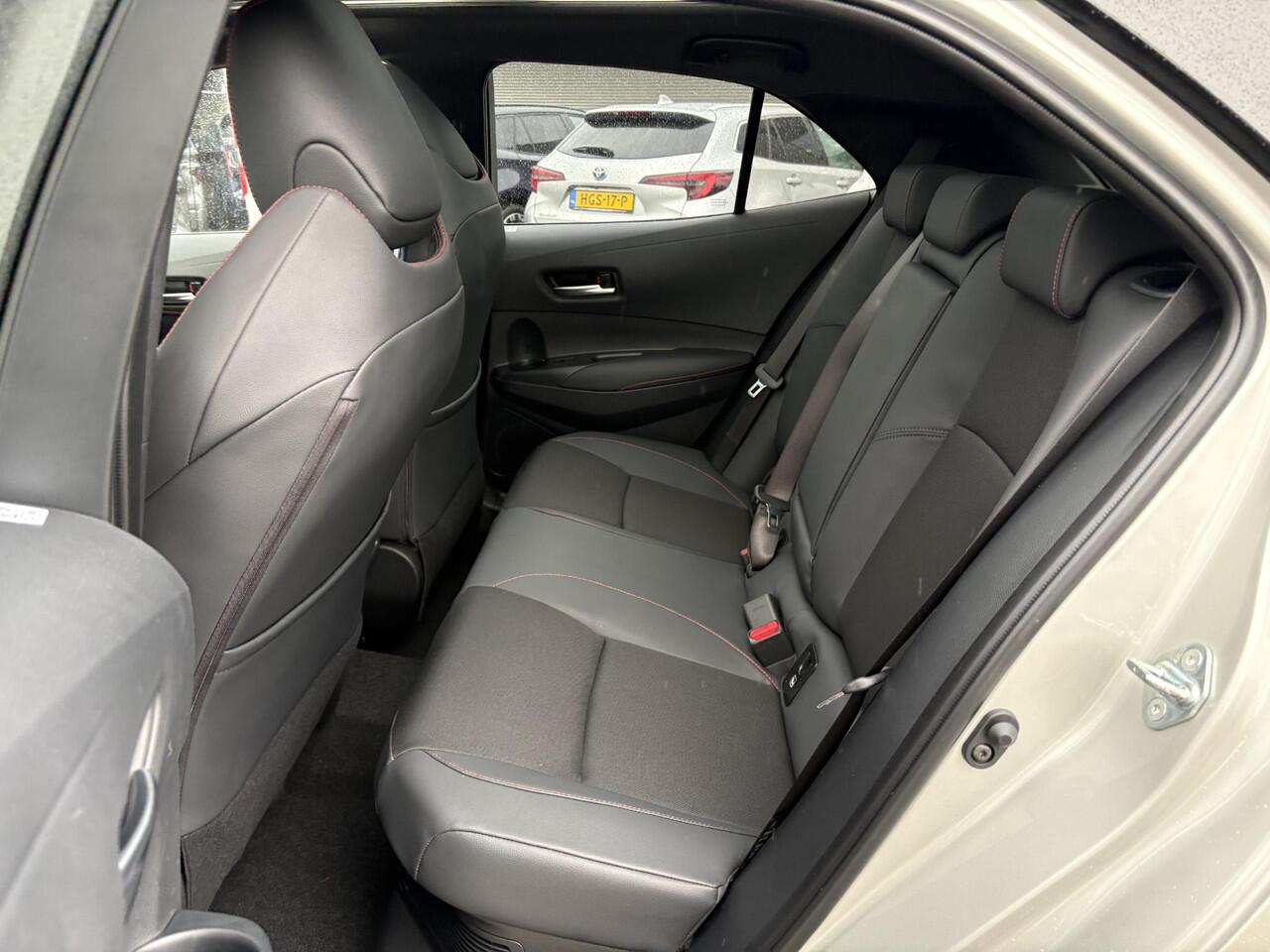 Toyota COROLLA Hybrid 180 GR Sport **GR SPORT PLUS PACK/ NIEUWE AUTO/ DIRECT LEVERBAAR**