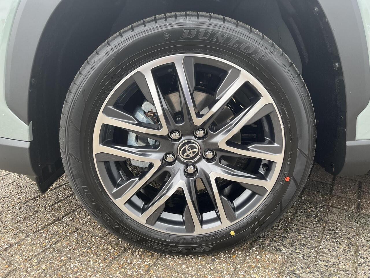 Toyota COROLLA Cross Hybrid 140 Dynamic | Panodak | Uit voorraad leverbaar | ¤ 1.500 extra inruilwaarde |