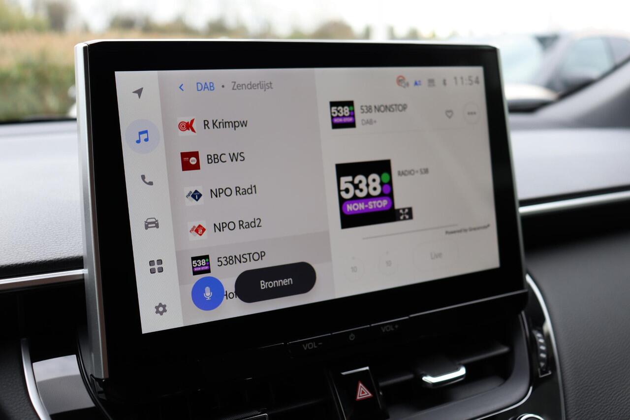 Toyota COROLLA Cross Hybrid 140 Dynamic, Apple carplay / Android auto, Parkeersensoren, Stoelverwarming, Stuurverwarming, Elektrische achterklep, BSM.