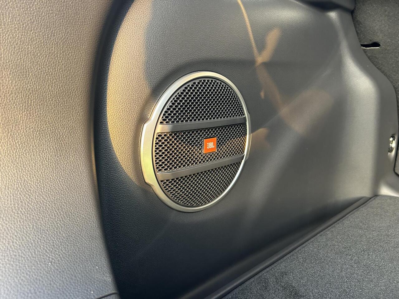 Toyota COROLLA Cross Hybrid 180 GR Sport