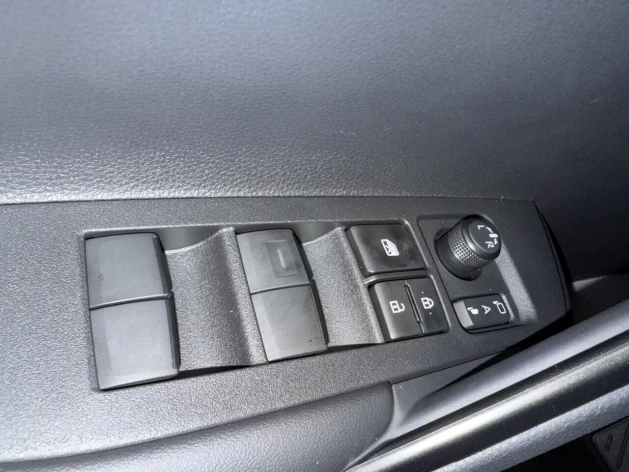 Toyota COROLLA Cross Hybrid 140 Dynamic | Elek achterklep | Stoel/stuur verwarming