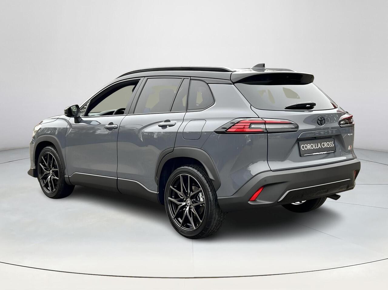 Toyota COROLLA Cross Hybrid 180 GR Sport + Panoramadak | Nieuwe auto | Binnenkort verwacht |