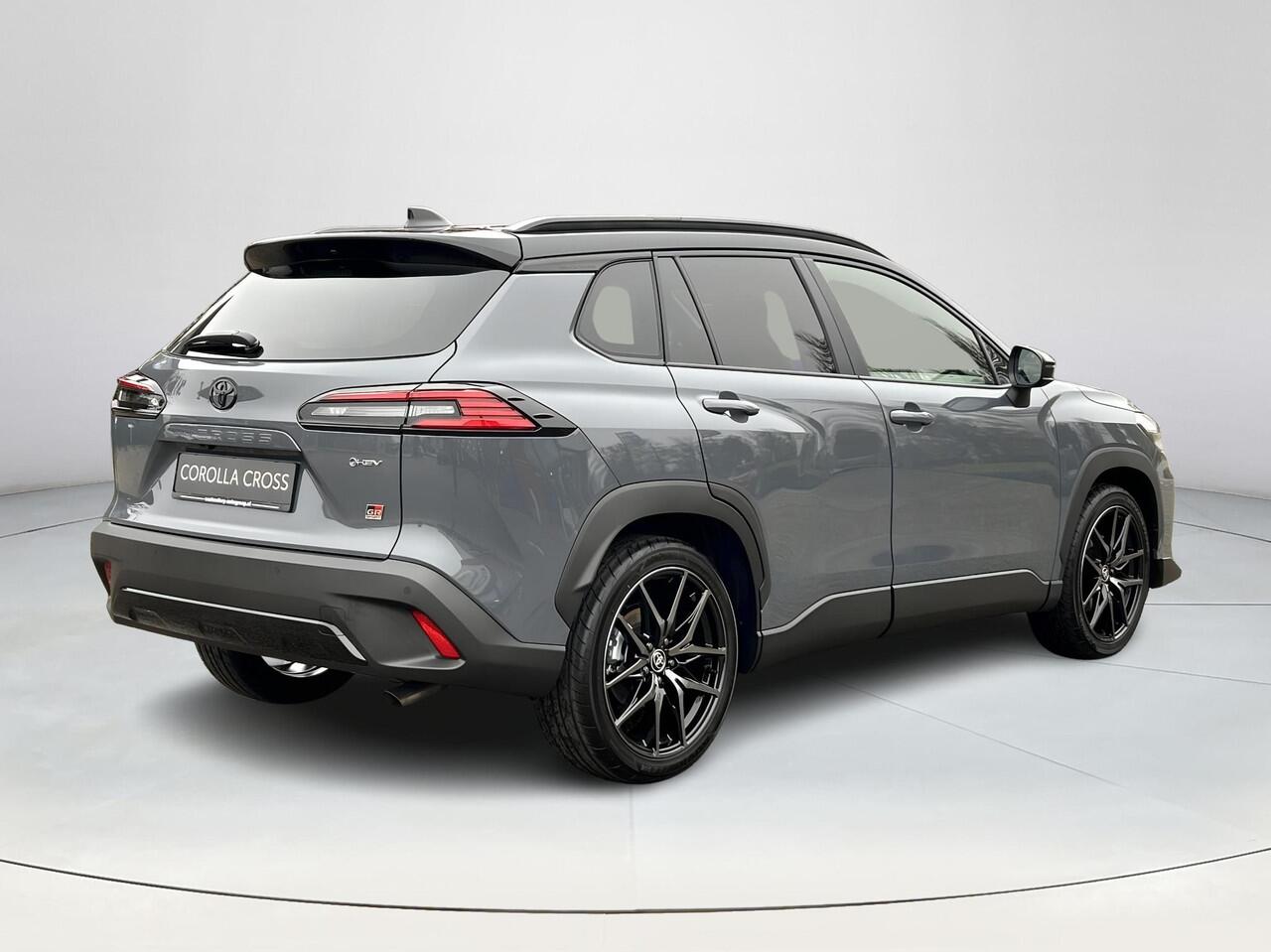 Toyota COROLLA Cross Hybrid 180 GR Sport + Panoramadak | Nieuwe auto | Binnenkort verwacht |