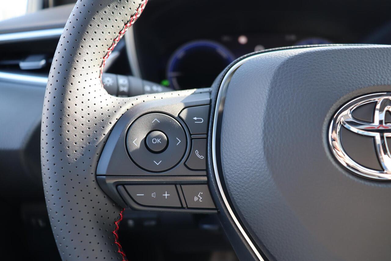 Toyota COROLLA Touring Sports Hybrid 180 GR Sport Kage Limited Edition 5 stuks in Nederland.