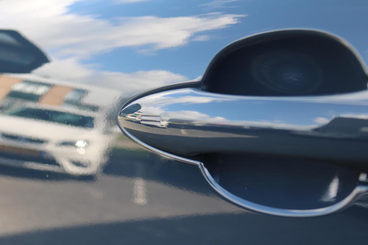 Toyota COROLLA Cross Hybrid 140 Dynamic , Stuur- en stoelverwarming, nu met ¤1.500,- demovoordeel!