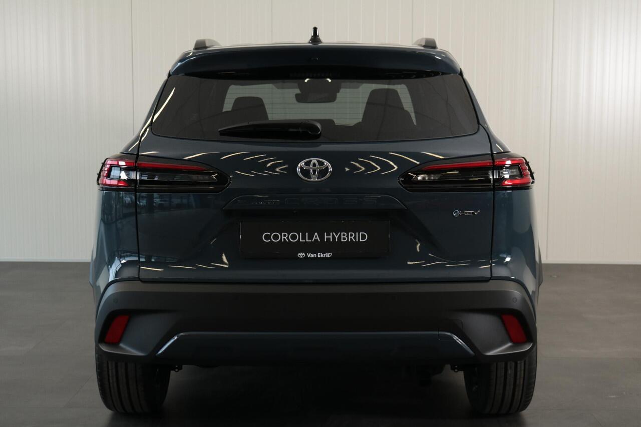 Toyota COROLLA Cross Hybrid 140 Dynamic, Nieuw en snel leverbaar met ¤1500 inruilpremie!!