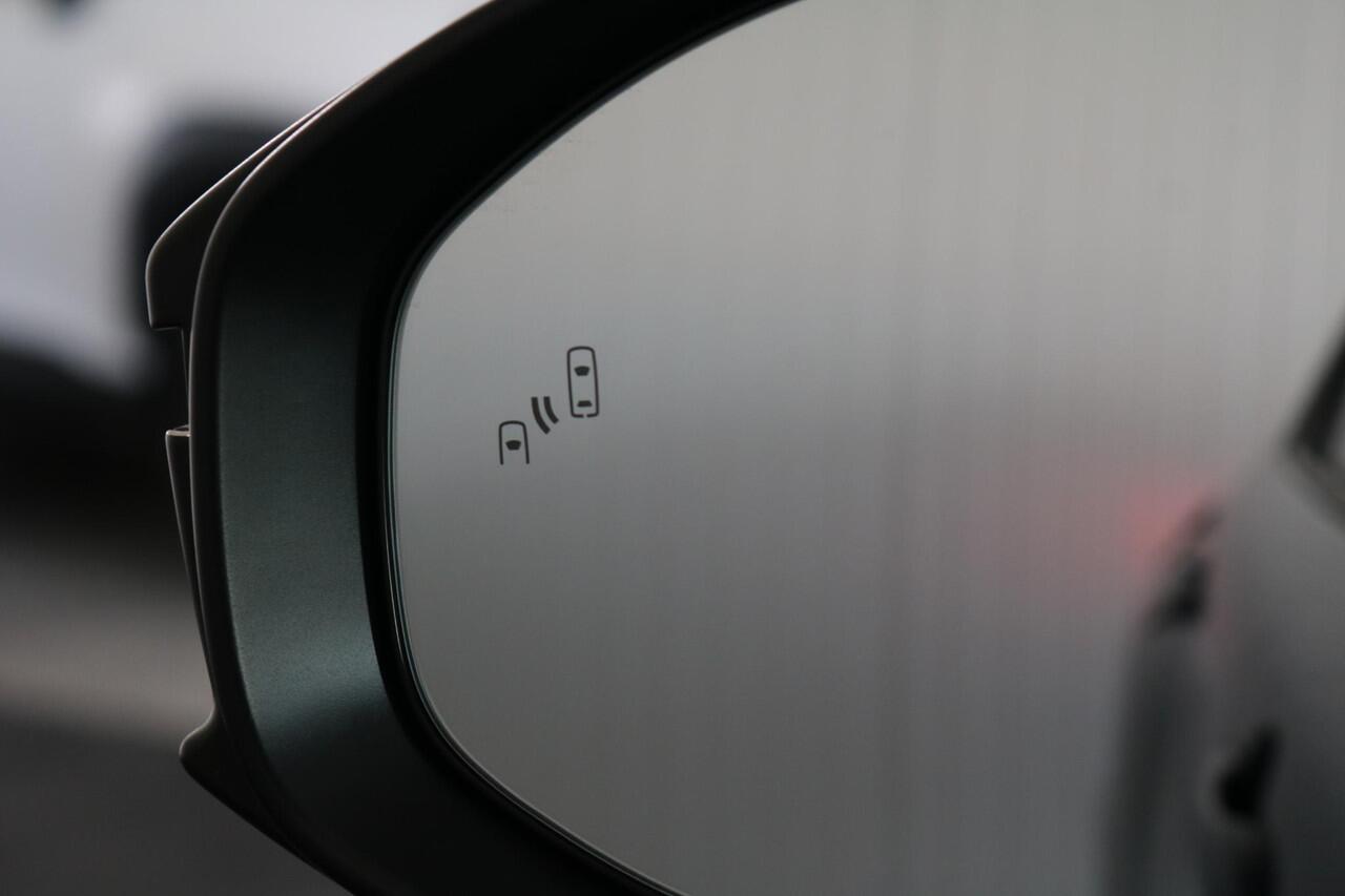 Toyota COROLLA Cross Hybrid 140 Dynamic, Nieuw en snel leverbaar met ¤1500 inruilpremie!!