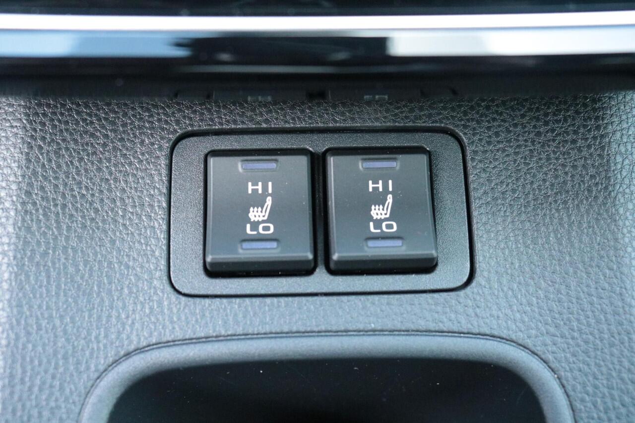 Toyota COROLLA Cross Hybrid 140 Dynamic, Nieuw en snel leverbaar met ¤1500 inruilpremie!!