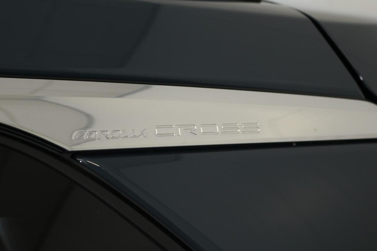 Toyota COROLLA Cross Hybrid 140 Dynamic, Nieuw en snel leverbaar met ¤1500 inruilpremie!!