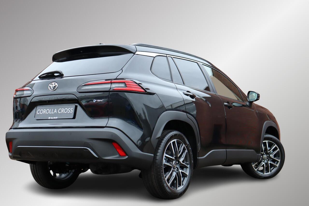 Toyota COROLLA Cross Hybrid 140 Dynamic ,Stoel & Stuurverwarming, Dodehoekdetectie, Adaptief Cruise & Climate Control, Parkeersensoren Voor & Achter, Nieuw en direct beschikbaar!