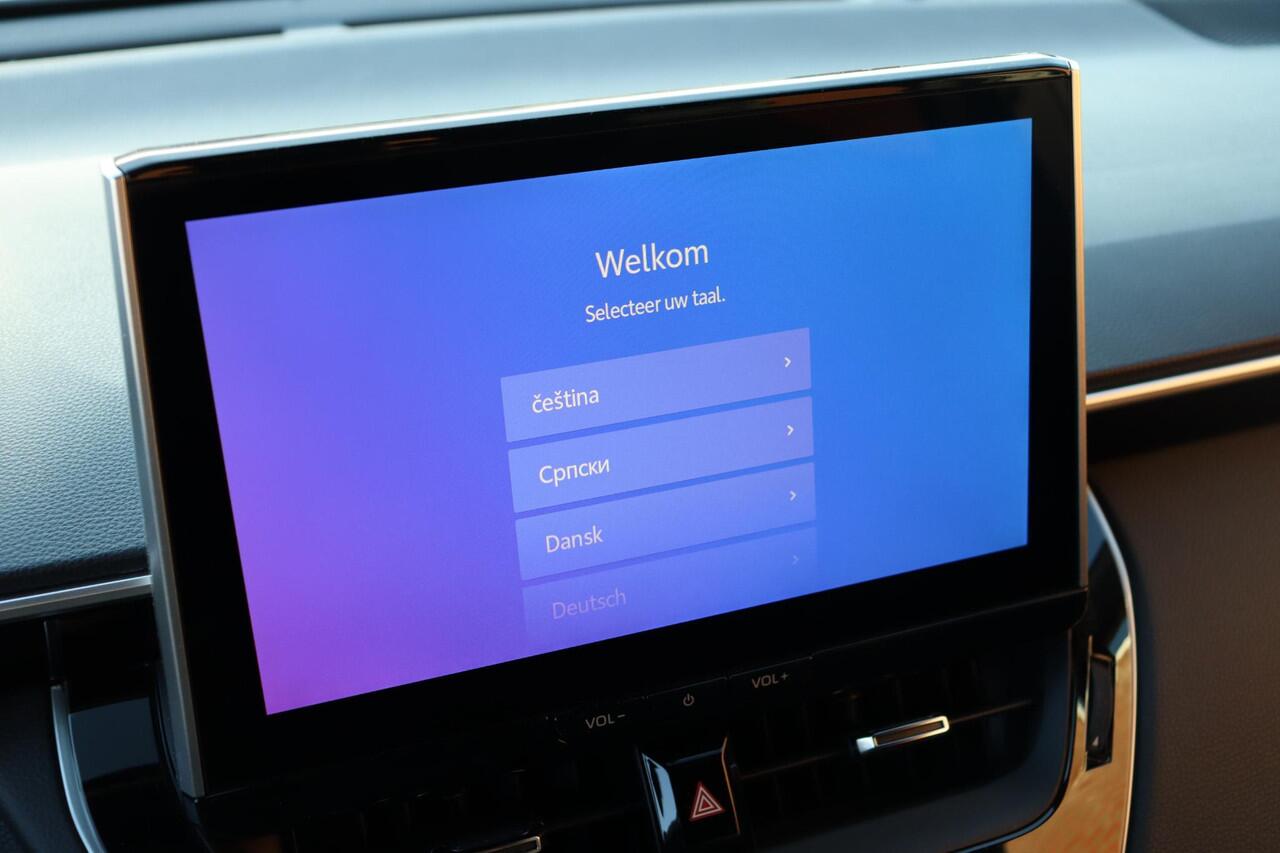 Toyota COROLLA Cross Hybrid 140 Dynamic ,Stoel & Stuurverwarming, Dodehoekdetectie, Adaptief Cruise & Climate Control, Parkeersensoren Voor & Achter, Nieuw en direct beschikbaar!