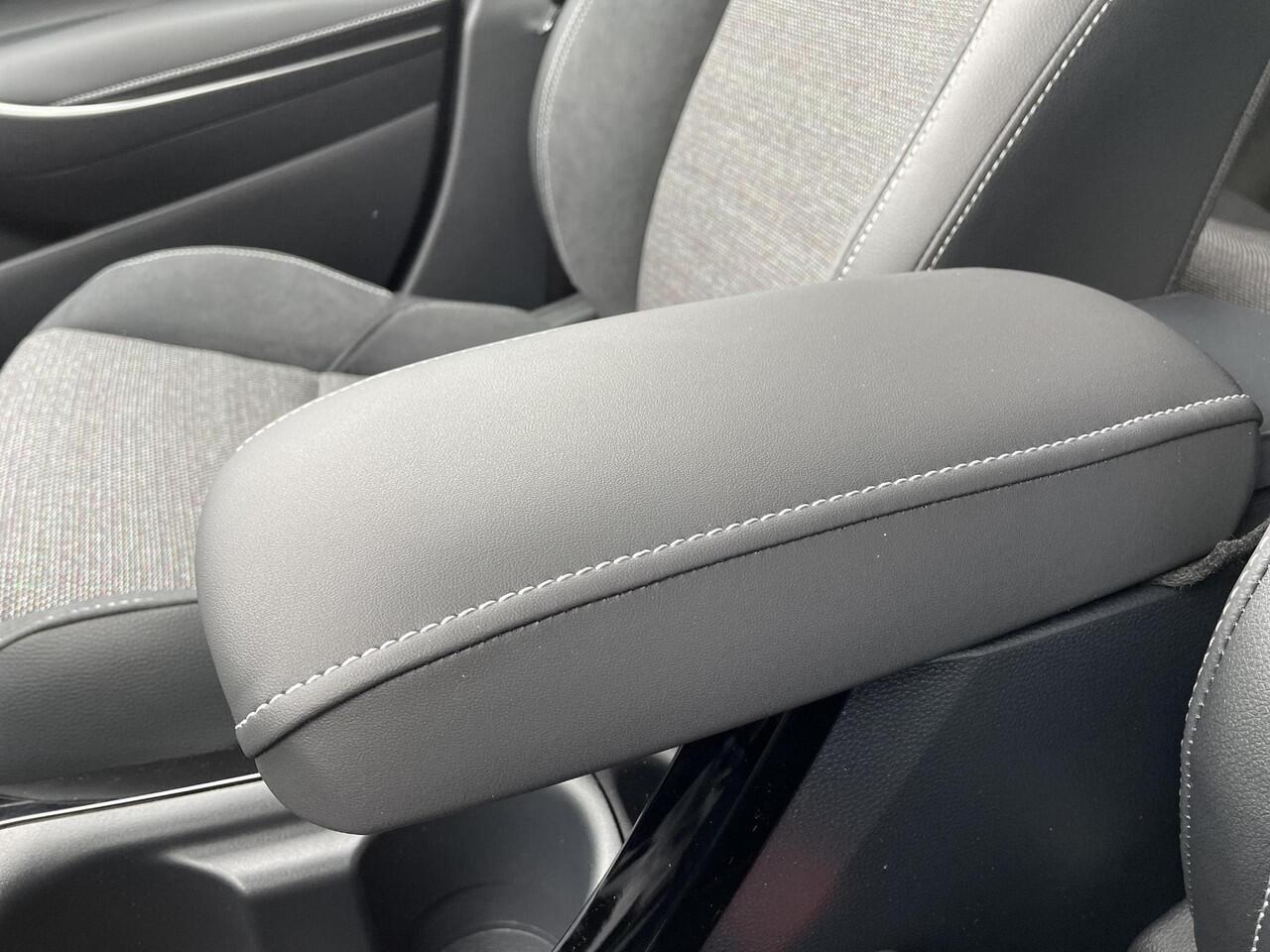 Toyota COROLLA Touring Sports Hybrid 140 Dynamic **NIEUWE AUTO**