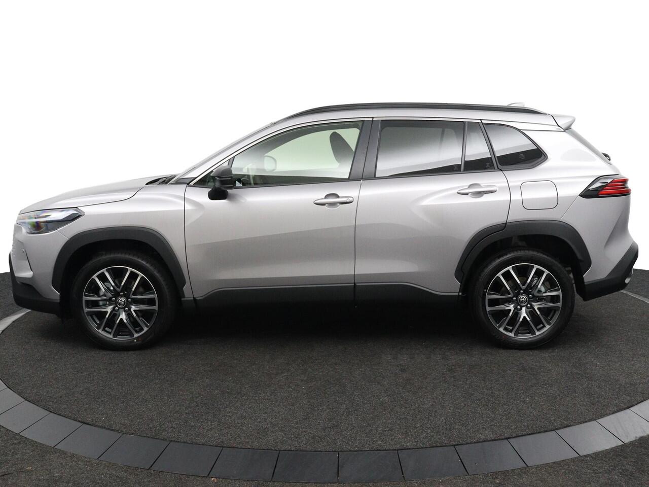 Toyota COROLLA Cross Hybrid 180 Dynamic | ADG FLEX | Parkeersensoren | Elektrisch bedienbare Achterklep | Keyless Entry | Stoelverwarming |